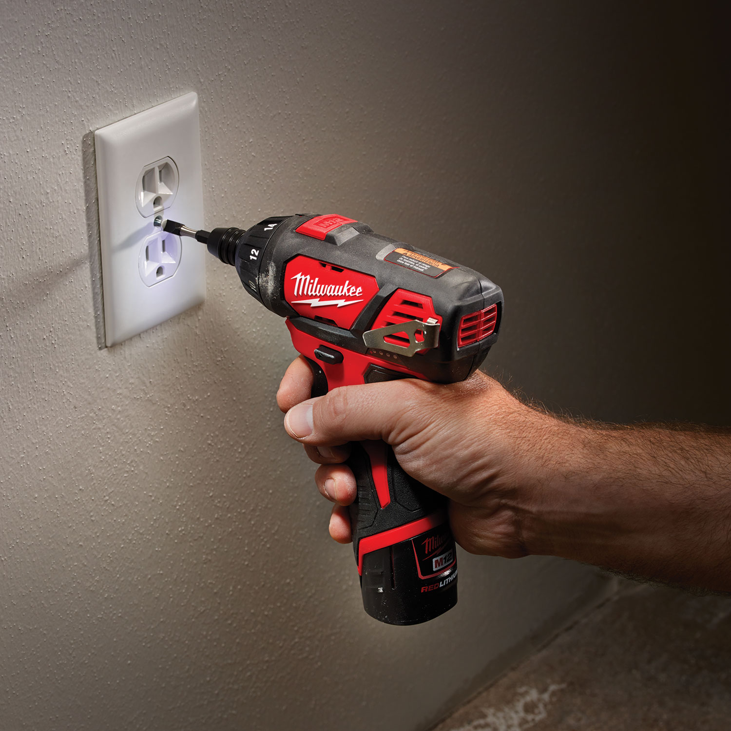 34156-milwaukee-m12set1d-3.jpg