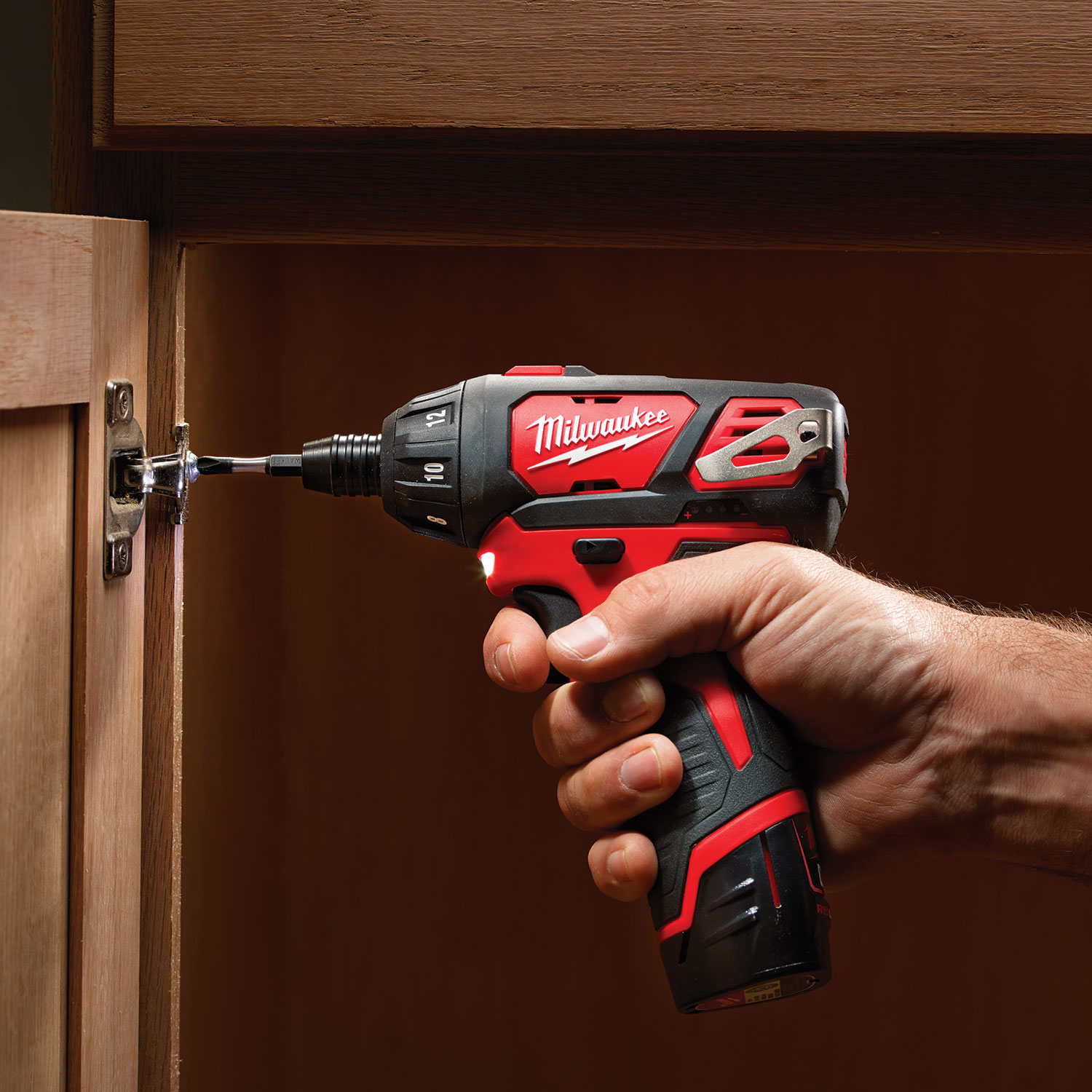 34156-milwaukee-m12set1d-4.jpg