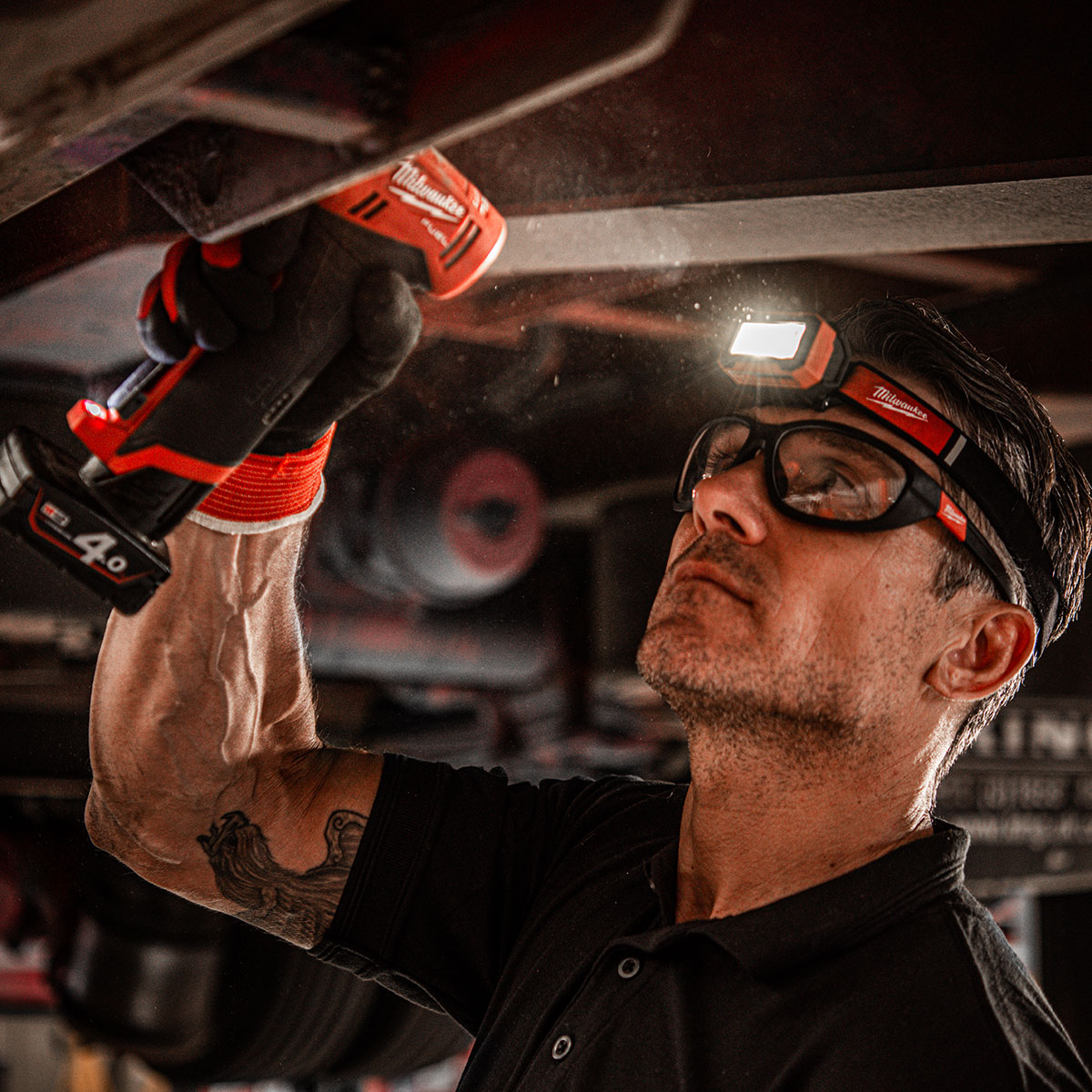 34663-milwaukee-headlamp-3.jpg