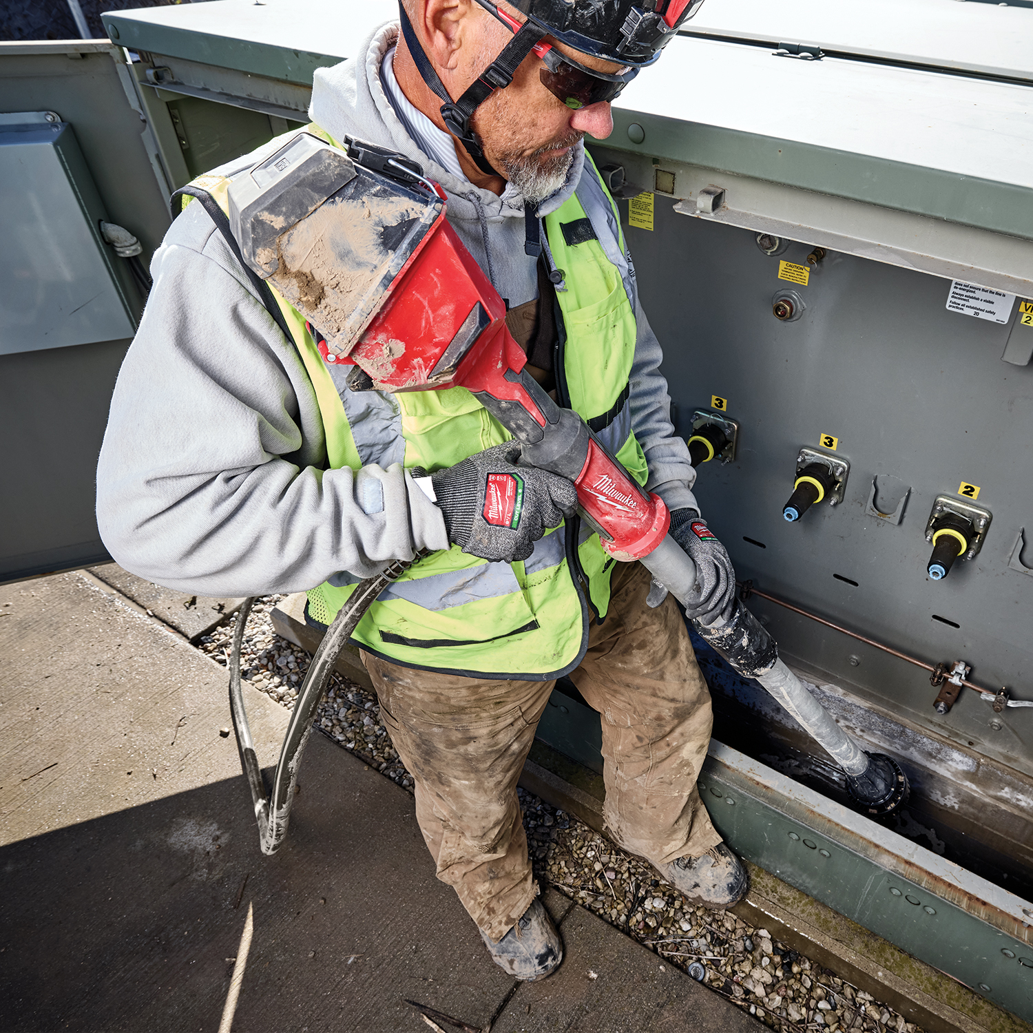 34937-milw-hydropass-pump2.jpg