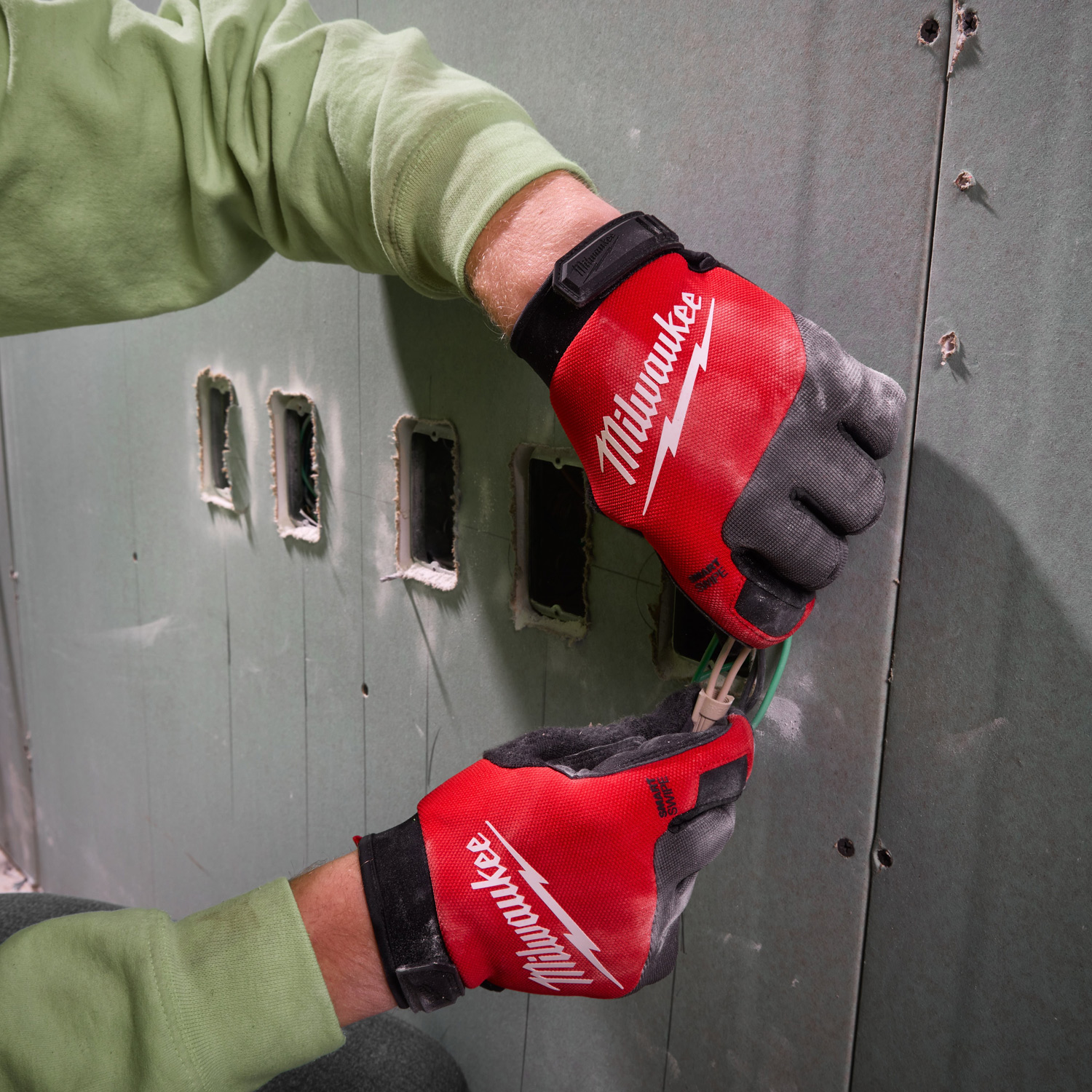 mil-performance-gloves-3.jpg