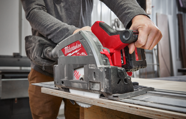 Milwaukee 18V Cordless Plunge Saw [2023]